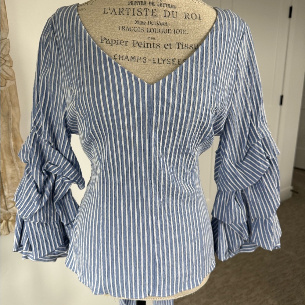 NWT! White House Black Market Seersucker Wrap Blouse - Picture 4 of 7